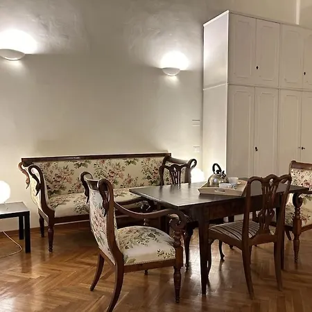 Residenza Storica In Palazzo Bruciato *
