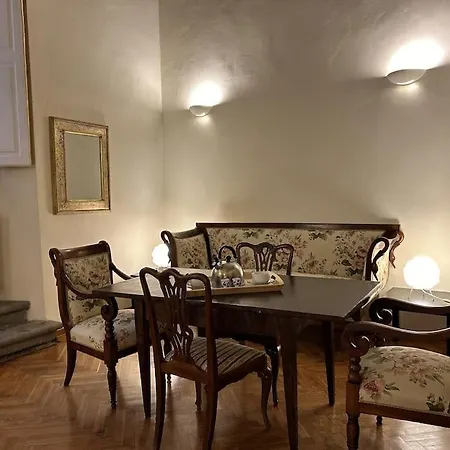 Residenza Storica In Palazzo Bruciato Apartment