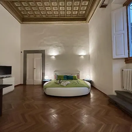 Residenza Storica In Palazzo Bruciato Apartment *